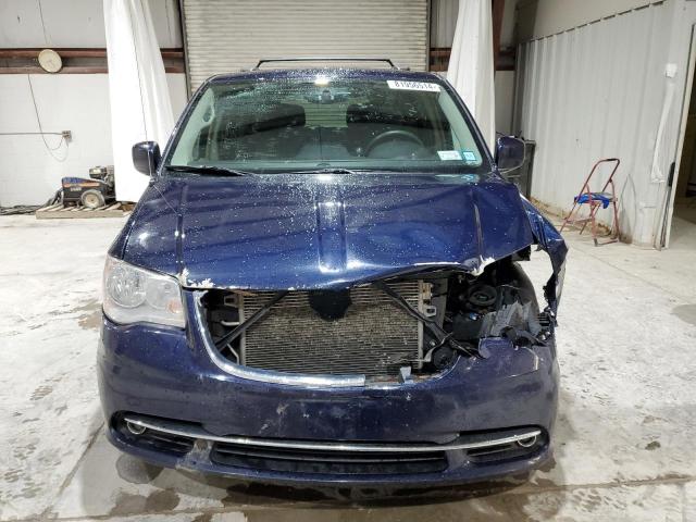 Photo 5 from auction – 2016 CHRYSLER TOWN & COU with VIN 2C4RC1BG9GR231476