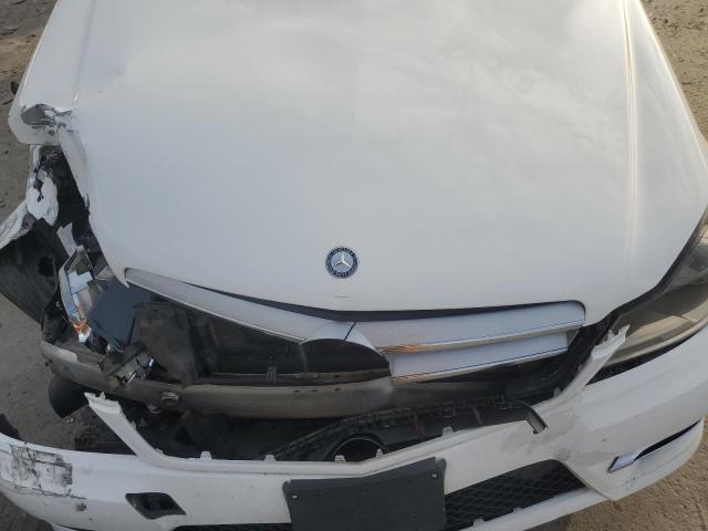 Photo 11 from auction – 2013 MERCURY C300 with VIN WDDGF8AB5DG128037