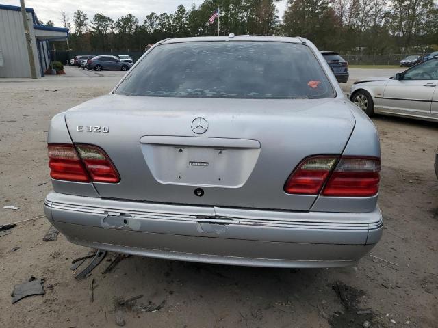 Photo 6 from auction – 2000 MERCEDES-BENZ E 320 with VIN WDBJF65J4YB153504