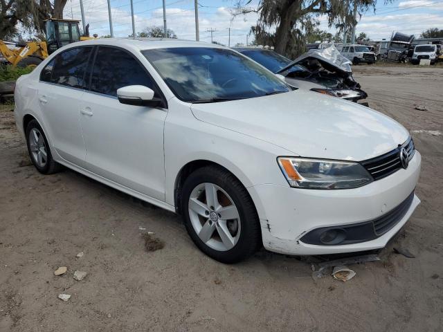 Photo 4 from auction – 2011 VOLKSWAGEN JETTA TDI with VIN 3VWLL7AJ7BM123036