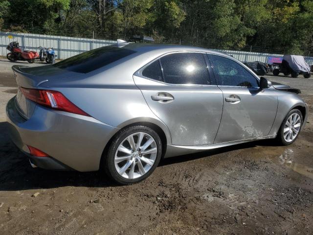 Photo 3 from auction – 2016 LEXUS IS 200T with VIN JTHBA1D29G5007435