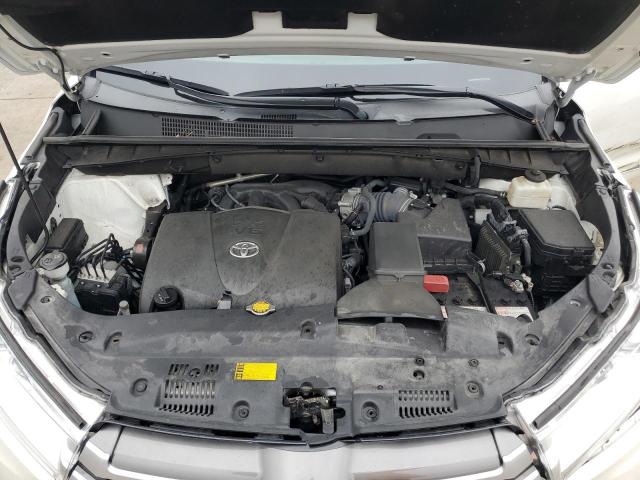 Photo 12 from auction – 2017 TOYOTA HIGHLANDER with VIN 5TDJZRFH6HS462082