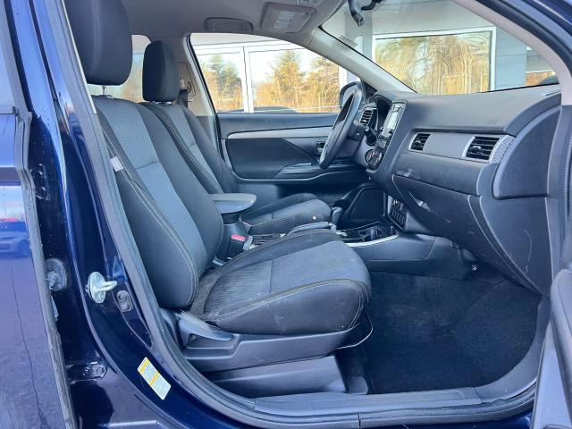 Photo 5 from auction – 2018 MITSUBISHI OUTLANDER with VIN JA4AZ3A36JZ071196