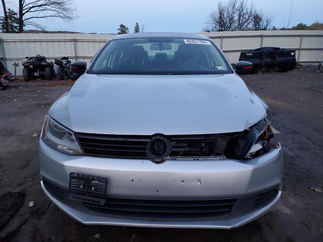 Photo 5 from auction – 2014 VOLKSWAGEN JETTA BASE with VIN 3VW1K7AJ4EM385529