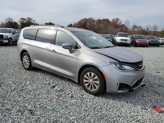 Photo 4 from auction – 2017 CHRYSLER PACIFICA T with VIN 2C4RC1BG2HR667992
