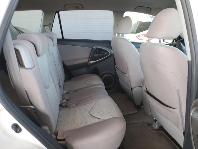 Photo 11 from auction – 2006 TOYOTA RAV4 with VIN JTMBK33V166009937