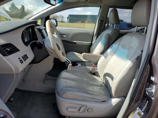Photo 7 from auction – 2012 TOYOTA SIENNA XLE with VIN 5TDYK3DCXCS218743