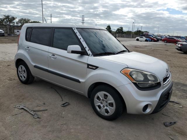 Photo 4 from auction – 2012 KIA SOUL with VIN KNDJT2A57C7406239