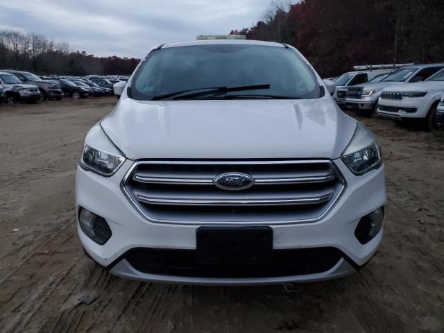 Photo 5 from auction – 2017 FORD ESCAPE SE with VIN 1FMCU9GD5HUD67619