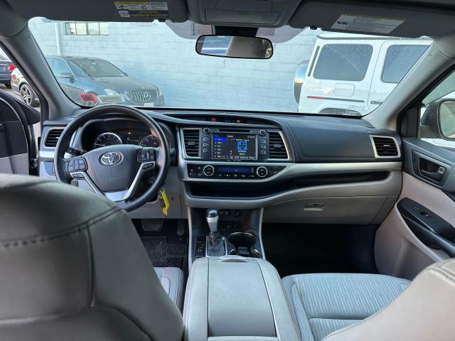 Photo 9 from auction – 2017 TOYOTA HIGHLANDER with VIN 5TDBZRFH4HS358517