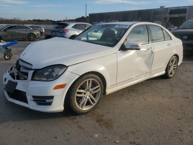 MERCURY C300 2013 with VIN WDDGF8AB5DG128037 - Photo from auction