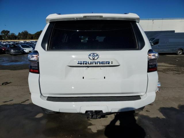 Photo 6 from auction – 2024 TOYOTA 4RUNNER SR with VIN JTEEU5JR0R5314960