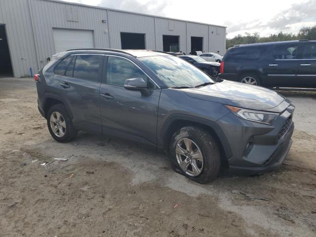 Photo 4 from auction – 2021 TOYOTA RAV4 XLE with VIN 2T3W1RFVXMC095782
