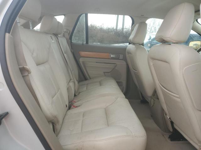 Photo 11 from auction – 2007 LINCOLN MKX with VIN 2LMDU88C07BJ07366
