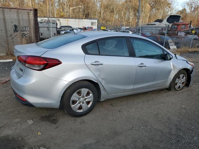 Photo 3 from auction – 2017 KIA FORTE LX with VIN 3KPFK4A70HE066980