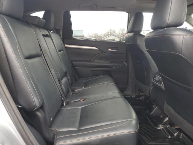 Photo 11 from auction – 2015 TOYOTA HIGHLANDER with VIN 5TDJKRFH6FS075680