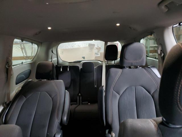 Photo 10 from auction – 2017 CHRYSLER PACIFICA T with VIN 2C4RC1BG8HR782113