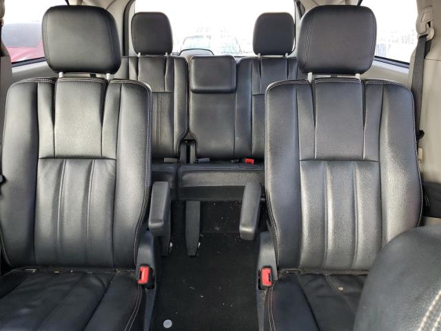 Photo 10 from auction – 2015 CHRYSLER TOWN & COU with VIN 2C4RC1BGXFR588261