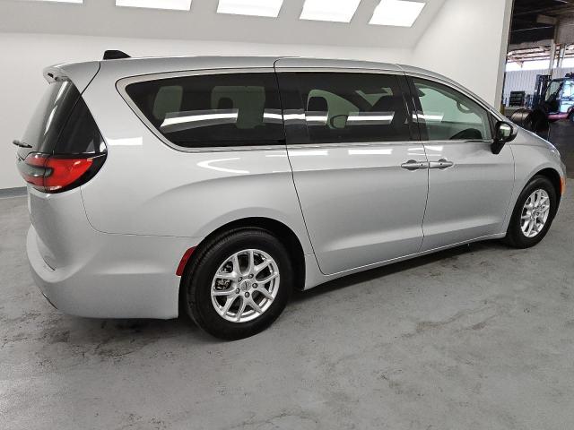 Photo 3 from auction – 2023 CHRYSLER PACIFICA T with VIN 2C4RC1BG7PR624120