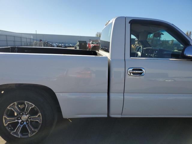Photo 10 from auction – 2003 CHEVROLET SILVERADO with VIN 1GCEC14X83Z219671