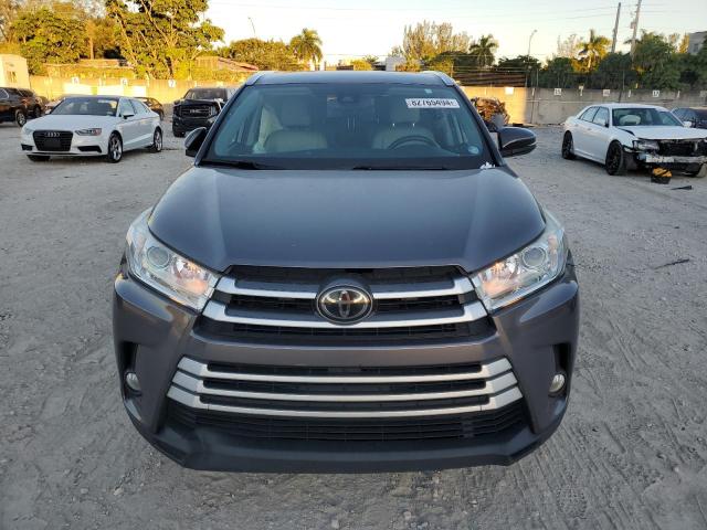 Photo 5 from auction – 2019 TOYOTA HIGHLANDER with VIN 5TDKZRFH3KS319070