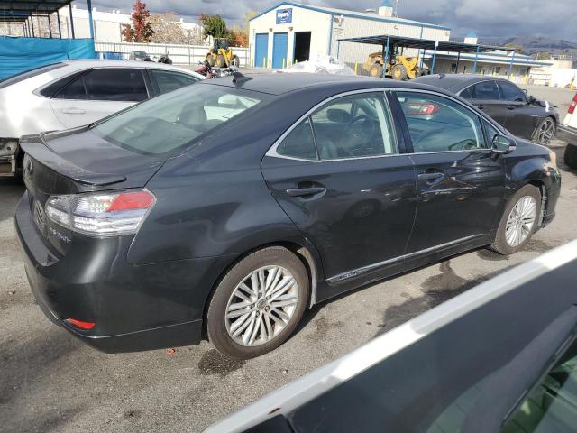 Photo 3 from auction – 2010 LEXUS HS 250H with VIN JTHBB1BA1A2024911