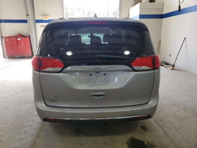 Photo 6 from auction – 2017 CHRYSLER PACIFICA T with VIN 2C4RC1BG6HR687937