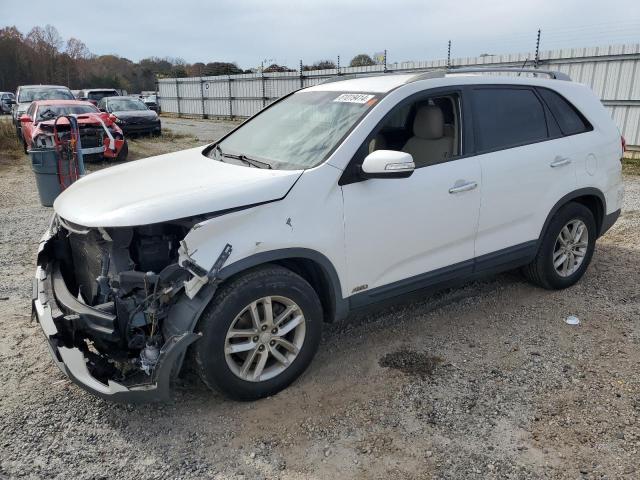 Photo 1 from auction – 2015 KIA SORENTO LX with VIN 5XYKTCA69FG600457