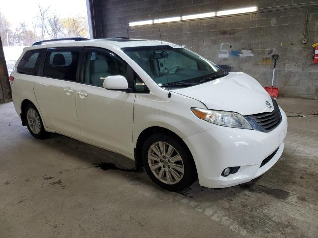 Photo 4 from auction – 2014 TOYOTA SIENNA XLE with VIN 5TDDK3DC9ES091727