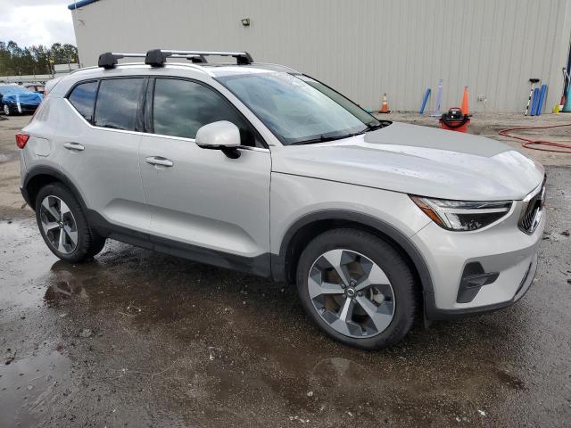 Photo 4 from auction – 2023 VOLVO XC40 PLUS with VIN YV4L12UNXP2961051