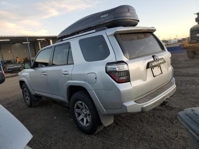 Photo 2 from auction – 2015 TOYOTA 4RUNNER SR with VIN JTEBU5JR3F5250184