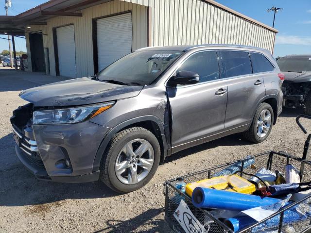 TOYOTA HIGHLANDER 2017 with VIN 5TDYZRFH2HS229346 - Photo from auction