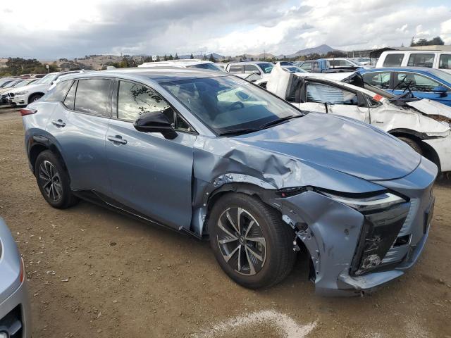 Photo 4 from auction – 2023 LEXUS RZ 450E with VIN JTJAAAAB1PA005958
