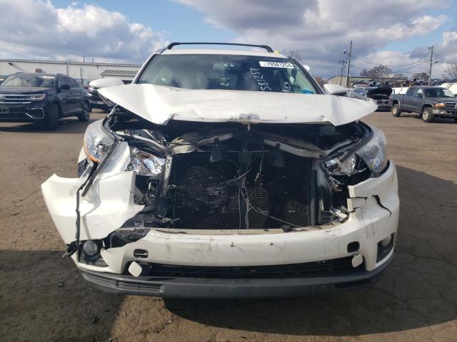 Photo 5 from auction – 2016 TOYOTA HIGHLANDER with VIN 5TDJKRFH4GS277581