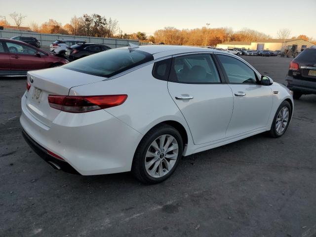 Photo 3 from auction – 2018 KIA OPTIMA LX with VIN 5XXGT4L36JG270577