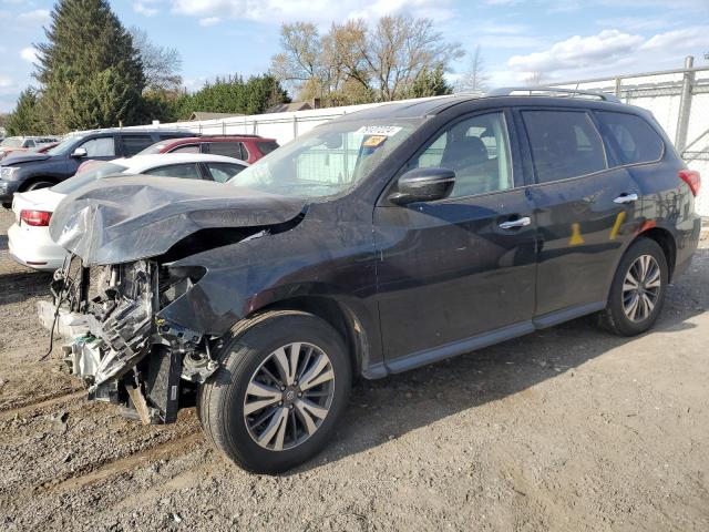 NISSAN PATHFINDER 2017 with VIN 5N1DR2MMXHC611935 - Photo from auction