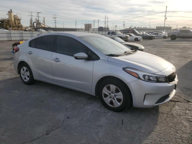 Photo 4 from auction – 2017 KIA FORTE LX with VIN 3KPFK4A73HE105044