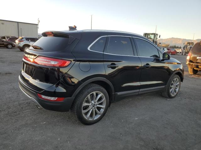 Photo 3 from auction – 2016 LINCOLN MKC SELECT with VIN 5LMCJ2C90GUJ31800