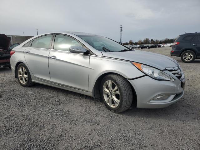 Photo 4 from auction – 2011 HYUNDAI SONATA SE with VIN 5NPEC4AC6BH126494
