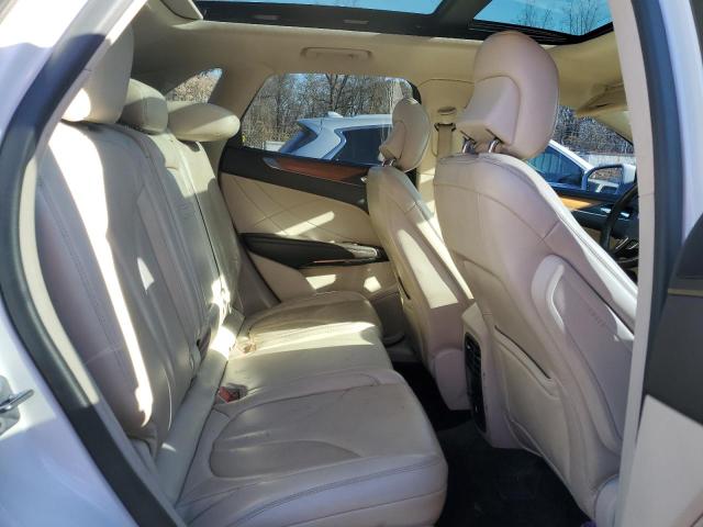 Photo 11 from auction – 2017 LINCOLN MKC SELECT with VIN 5LMCJ2D99HUL71900