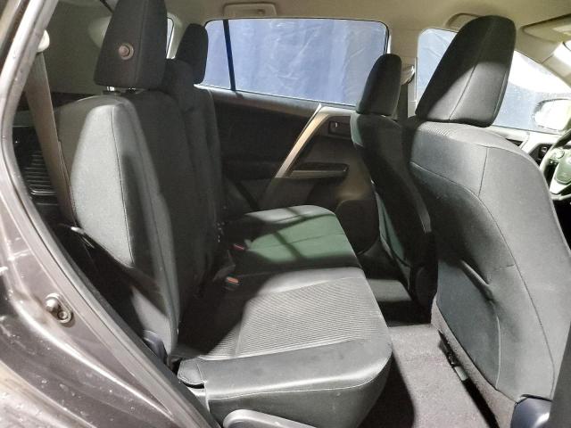 Photo 11 from auction – 2018 TOYOTA RAV4 LE with VIN JTMZFREV0JJ160101