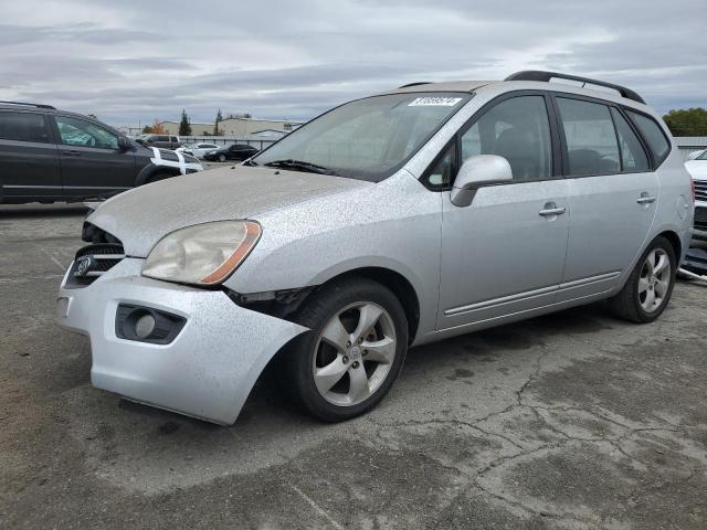 KIA RONDO BASE 2009 con VIN KNAFG528897240940 - Foto de la subasta