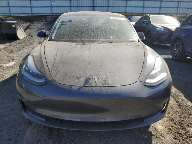 Photo 5 from auction – 2018 TESLA MODEL 3 with VIN 5YJ3E1EA5JF008670