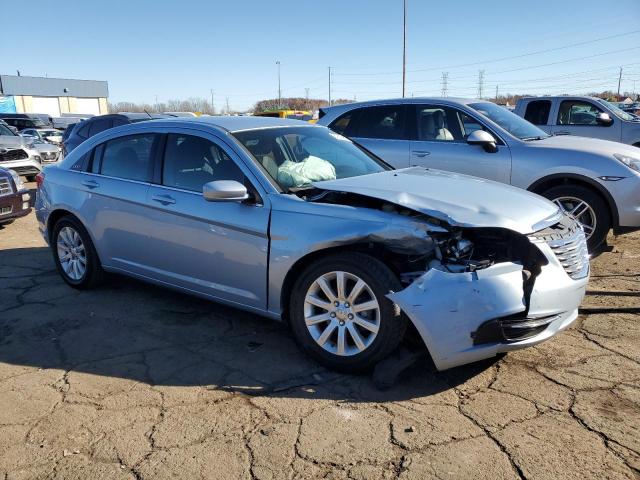 Photo 4 from auction – 2013 CHRYSLER 200 TOURIN with VIN 1C3CCBBB1DN694905