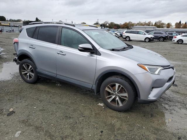 Photo 4 from auction – 2017 TOYOTA RAV4 XLE with VIN 2T3WFREV5HW367615