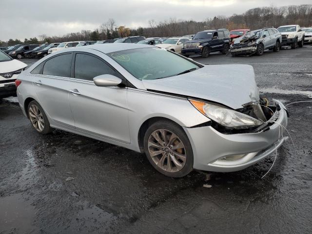 Photo 4 from auction – 2013 HYUNDAI SONATA SE with VIN 5NPEC4AC3DH770778