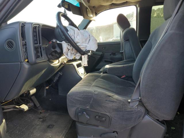 Photo 7 from auction – 2002 CHEVROLET SILVERADO with VIN 2GCEK19T721413608