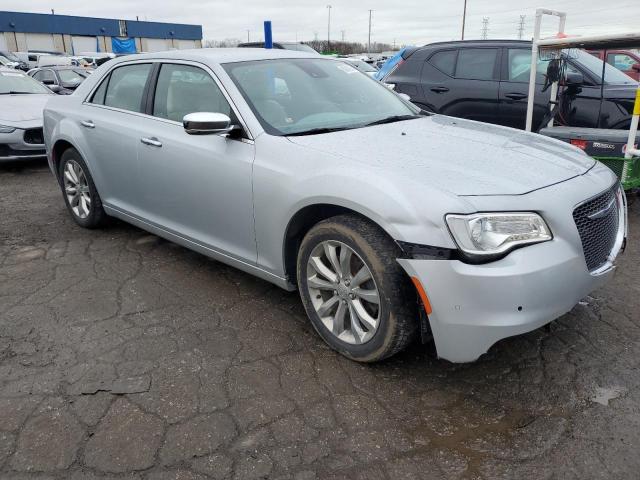 Photo 4 from auction – 2019 CHRYSLER 300 LIMITE with VIN 2C3CCAKG1KH579670