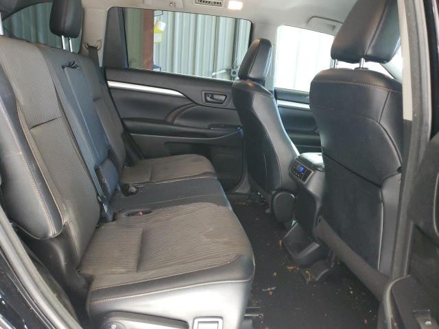 Photo 11 from auction – 2018 TOYOTA HIGHLANDER with VIN 5TDZZRFHXJS258703