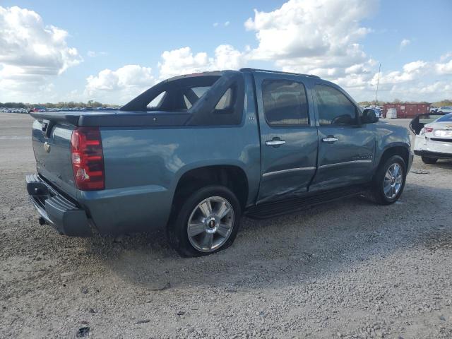 Photo 3 from auction – 2010 CHEVROLET AVALANCHE with VIN 3GNVKGE08AG106122